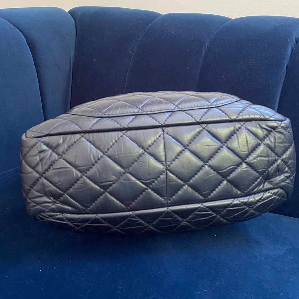 Chanel calfskin camera bag large - Picture 8 of 10